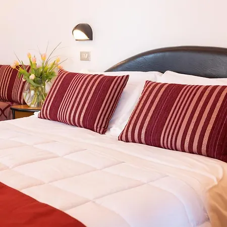Ancora فندق 3*
